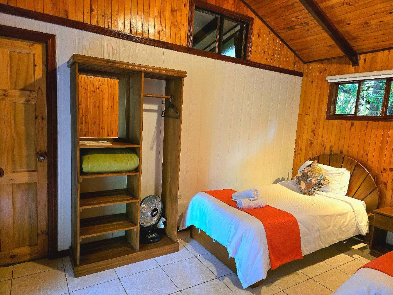 Hotel De Montana Suria San Gerardo de Dota Cameră foto